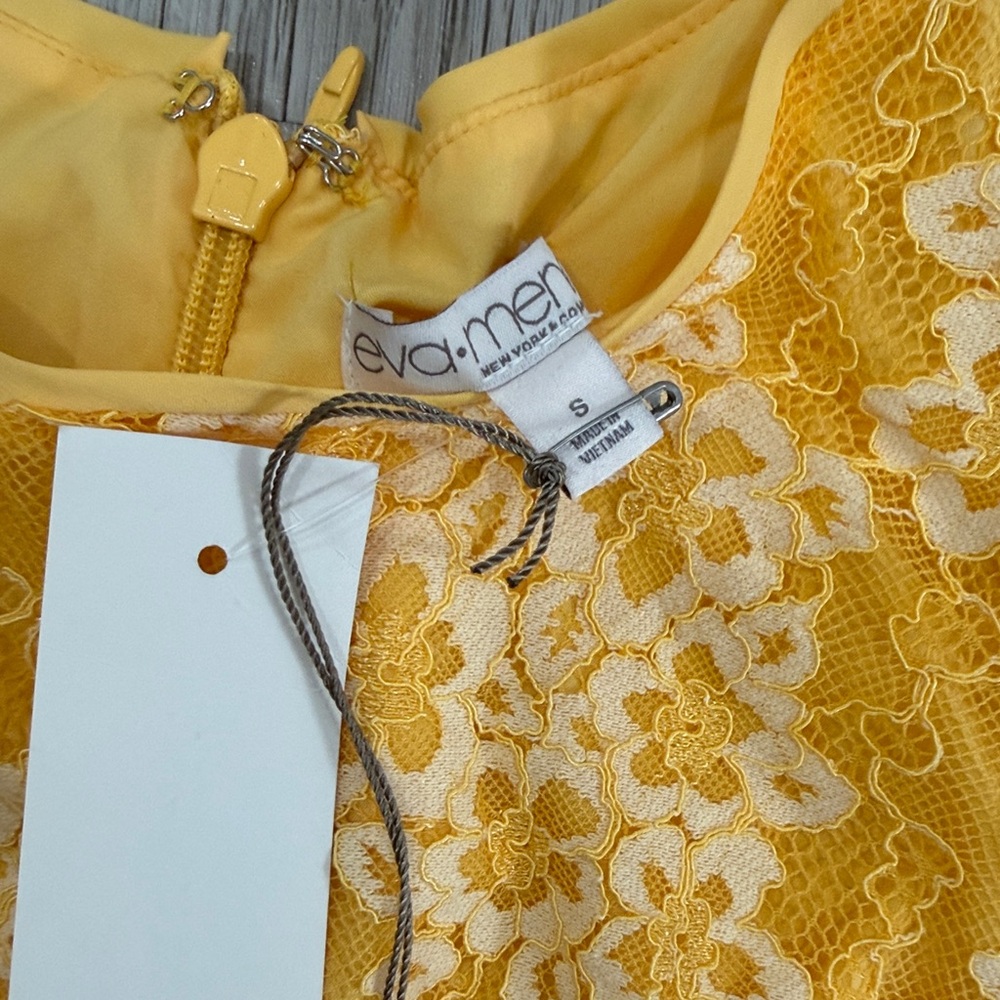 Eva Mendez dress Yellow Lace Dress with Floral Pattern - Picture 2 of 3